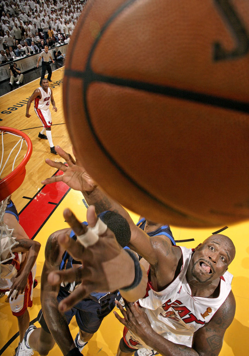 2006-shaquille-o-neal-015656534Final.jpg